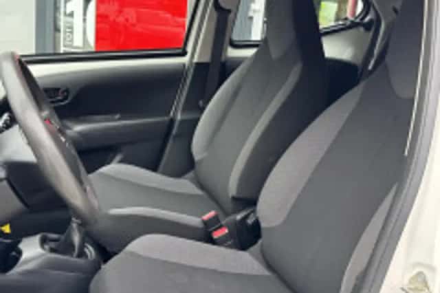 Toyota Aygo (2021) thumbnail 6