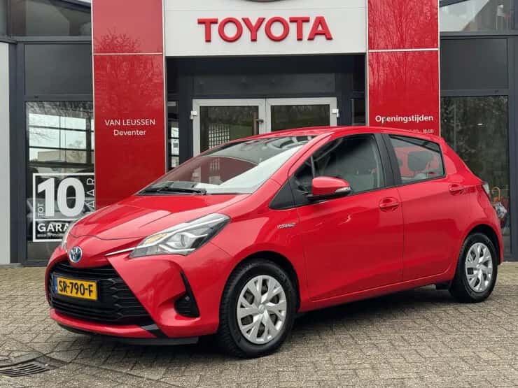 Toyota Yaris (2018) — foto 1