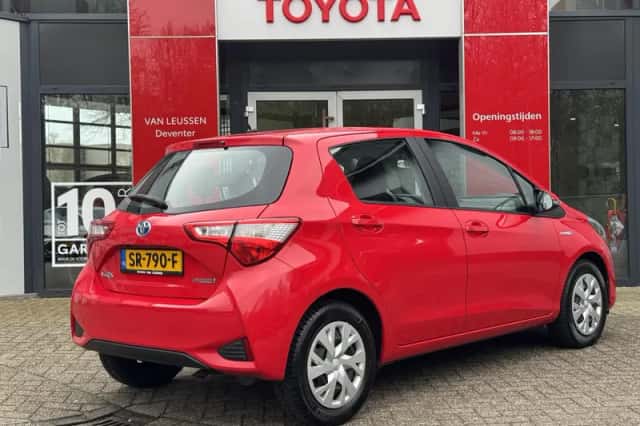 Toyota Yaris (2018) thumbnail 14