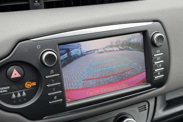 Toyota Yaris (2018) thumbnail 25