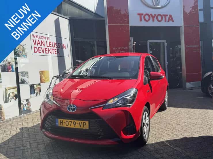 Toyota Yaris (2020) — foto 1
