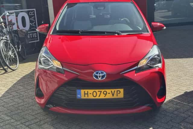 Toyota Yaris (2020) thumbnail 17