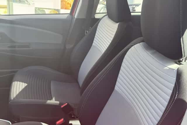 Toyota Yaris (2020) thumbnail 10