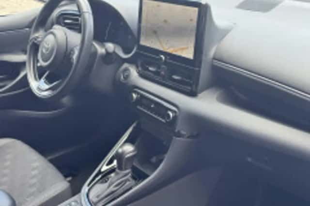 Toyota Yaris (2024) thumbnail 4