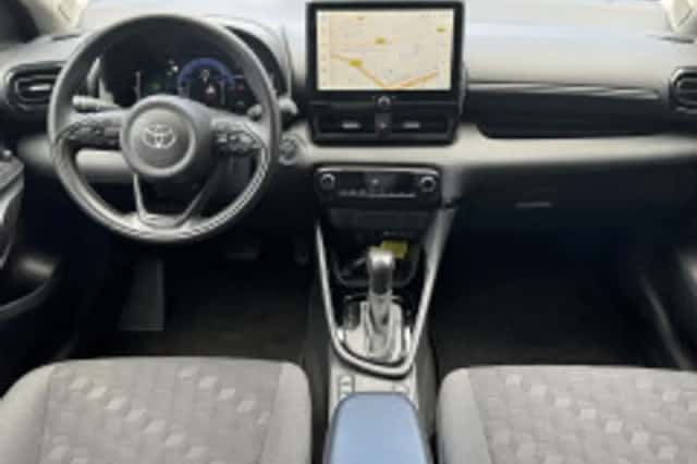 Toyota Yaris (2024) thumbnail 5