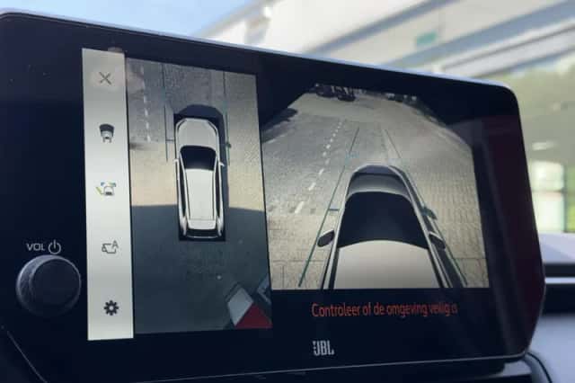 Toyota RAV4 (2025) thumbnail 19