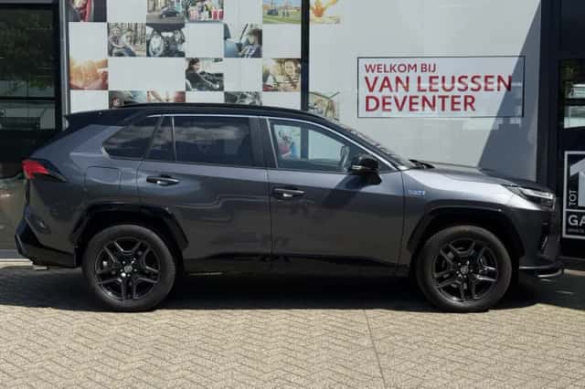 Toyota RAV4 (2025) thumbnail 27