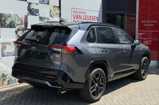 Toyota RAV4 (2025) thumbnail 28