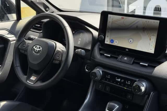 Toyota RAV4 (2025) thumbnail 35