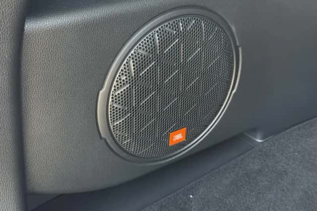 Toyota RAV4 (2025) thumbnail 37