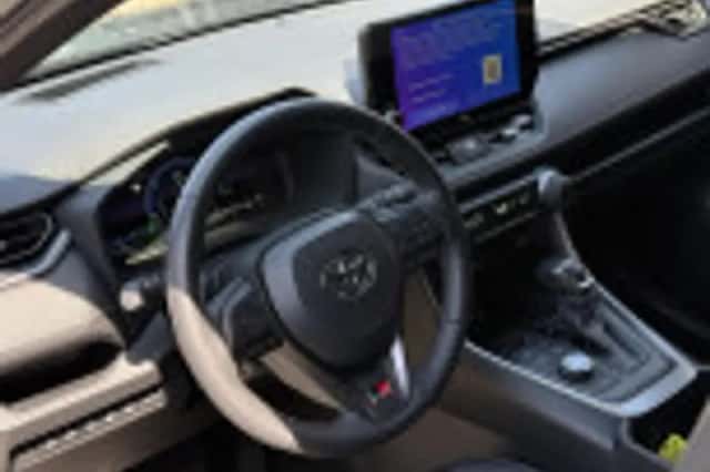 Toyota RAV4 (2025) thumbnail 47