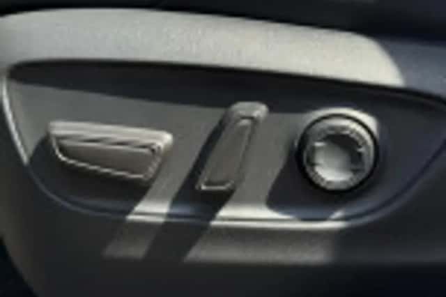 Toyota RAV4 (2025) thumbnail 54