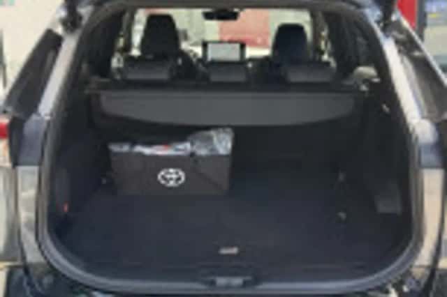 Toyota RAV4 (2025) thumbnail 66