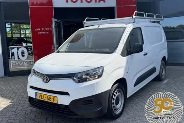 Toyota Proace (2021) thumbnail 1