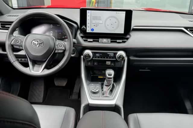 Toyota RAV4 (2024) thumbnail 11