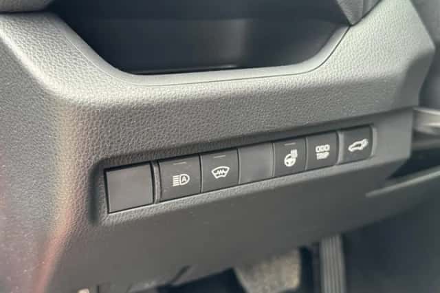 Toyota RAV4 (2024) thumbnail 19