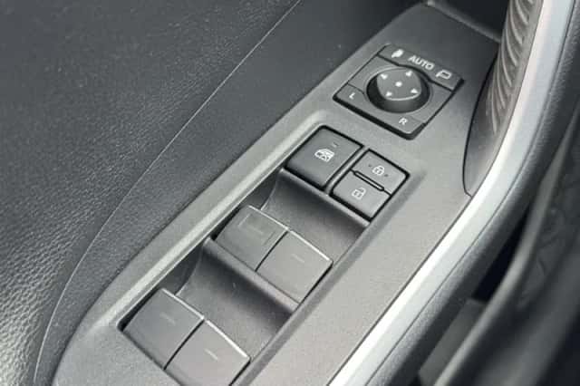 Toyota RAV4 (2024) thumbnail 20