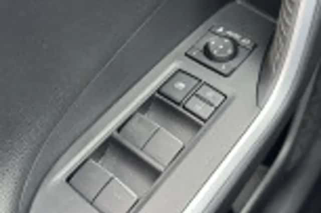 Toyota RAV4 (2024) thumbnail 48