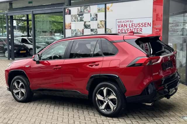 Toyota RAV4 (2024) thumbnail 9