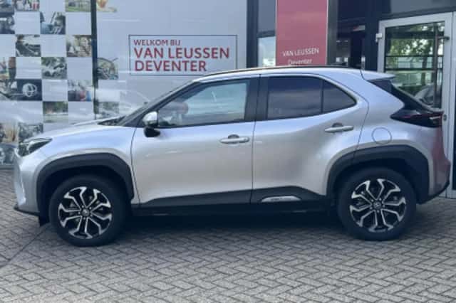 Toyota Yaris Cross (2025) thumbnail 2