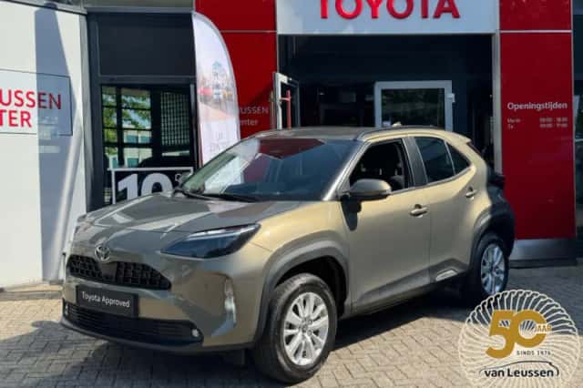 Toyota Yaris Cross (2025) thumbnail 1