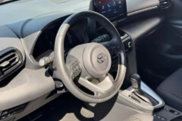 Toyota Yaris Cross (2025) thumbnail 5
