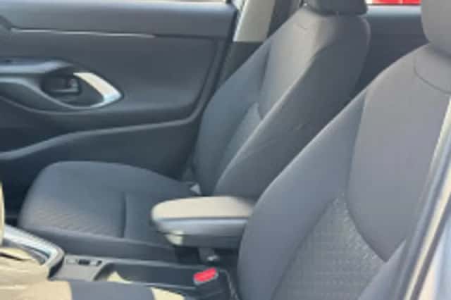 Toyota Yaris Cross (2025) thumbnail 6