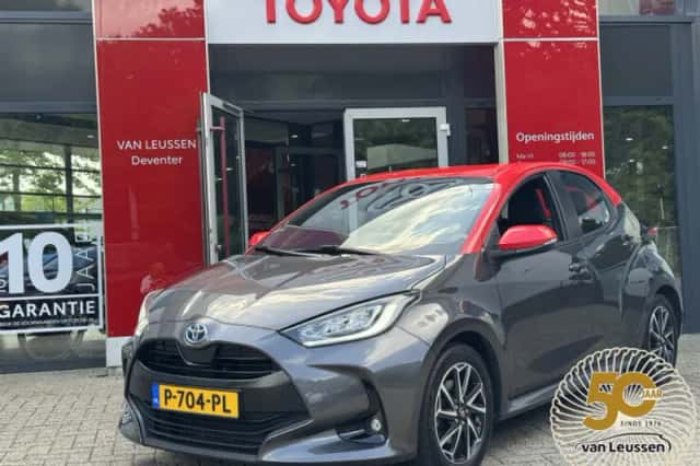 Toyota Yaris (2022) thumbnail 1