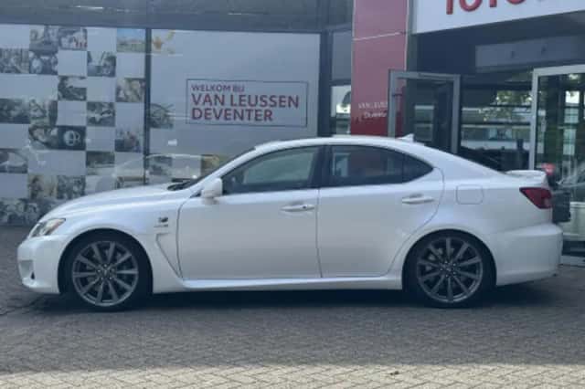 Lexus IS (2010) thumbnail 2