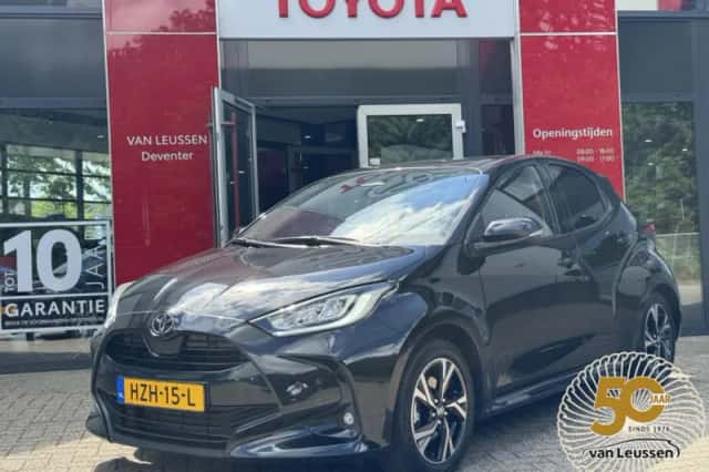 Toyota Yaris (2025) thumbnail 1