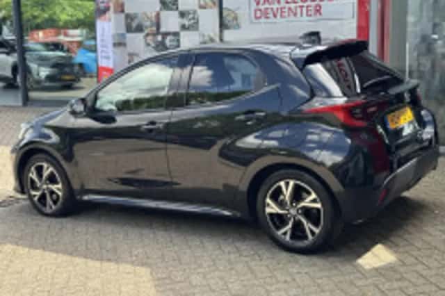 Toyota Yaris (2025) thumbnail 3