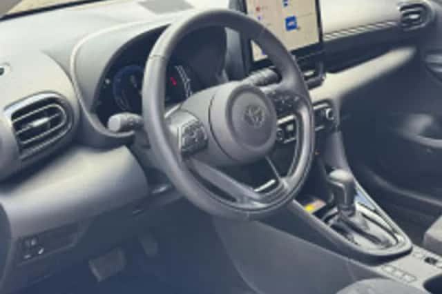 Toyota Yaris (2025) thumbnail 4