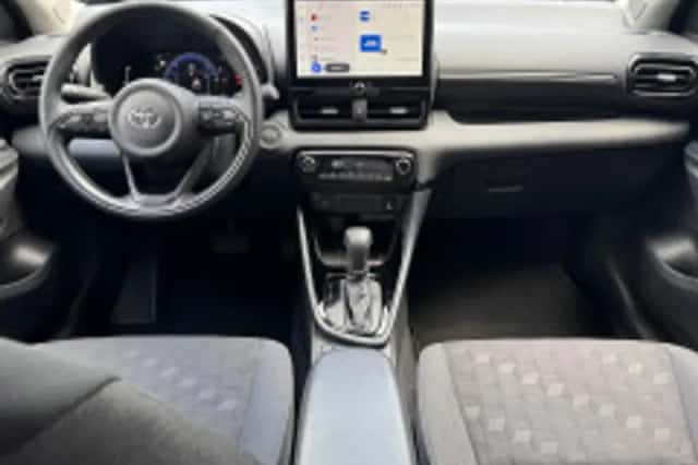 Toyota Yaris (2025) thumbnail 5
