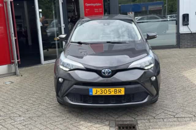 Toyota C hr (2020) thumbnail 2