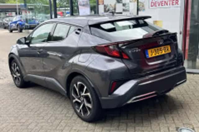 Toyota C hr (2020) thumbnail 4