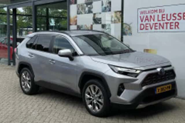 Toyota RAV4 (2023) thumbnail 5
