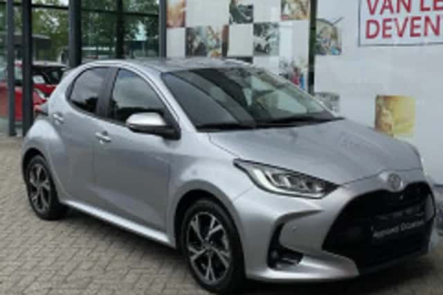 Toyota Yaris (2025) thumbnail 5
