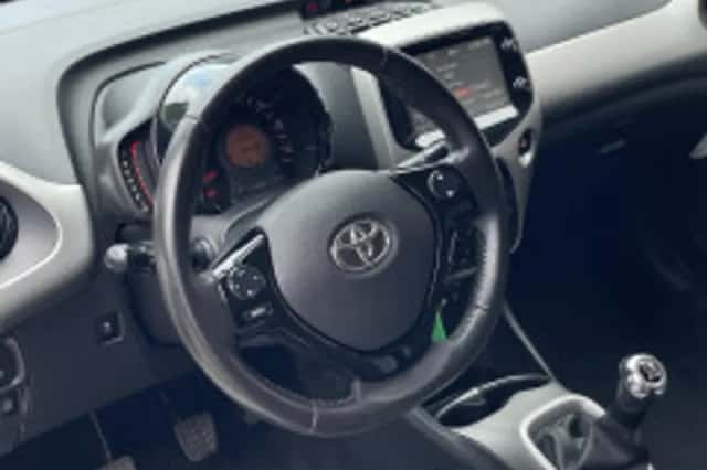 Toyota Aygo (2018) thumbnail 3