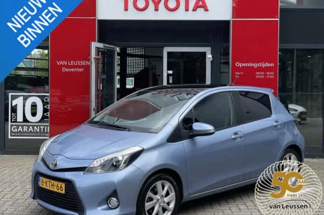 Toyota Yaris (2013) thumbnail 1
