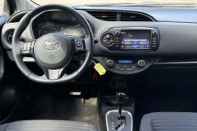 Toyota Yaris (2018) thumbnail 5