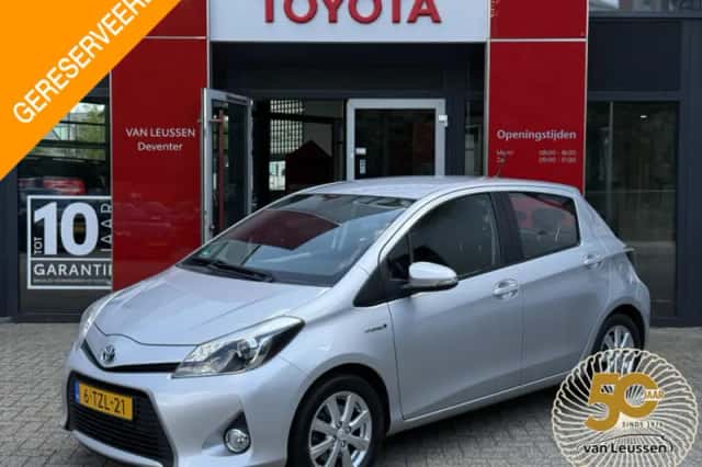 Toyota Yaris (2014) thumbnail 1