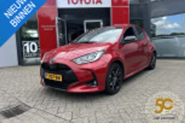 Toyota Yaris (2023) thumbnail 5