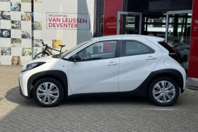 Toyota Aygo (2024) thumbnail 2