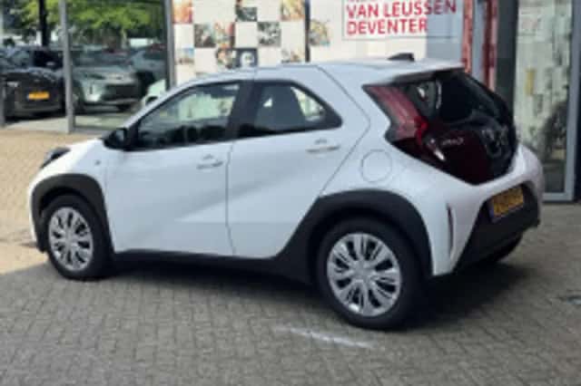Toyota Aygo (2024) thumbnail 4