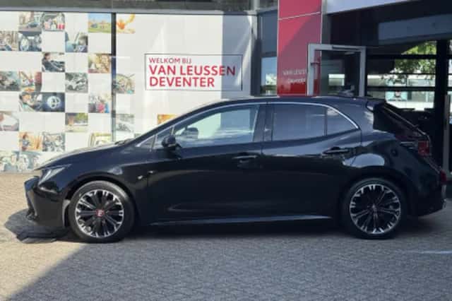 Toyota Corolla (2022) thumbnail 2