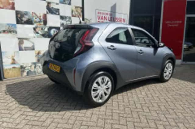 Toyota Aygo (2024) thumbnail 3