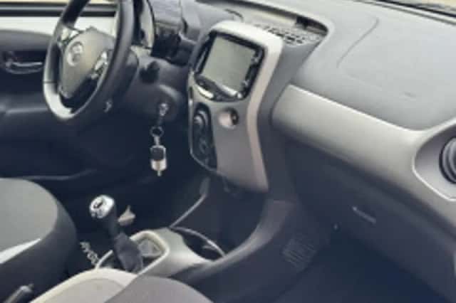 Toyota Aygo (2018) thumbnail 3