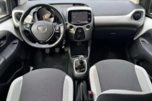 Toyota Aygo (2018) thumbnail 5