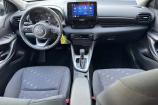 Toyota Yaris (2026) thumbnail 3