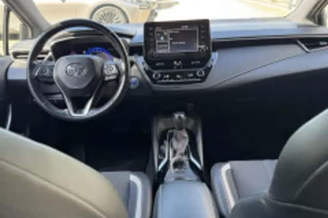 Toyota Corolla (2021) thumbnail 6
